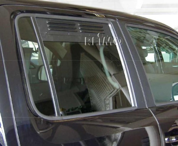 Lüftungsgitter VW Amarok ab 01/2010 Fondfenster