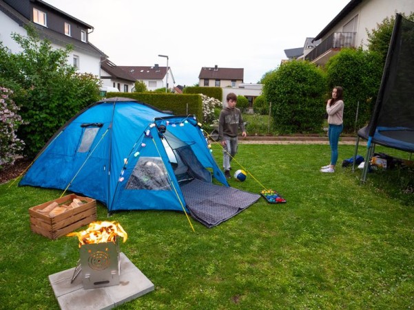 Tente de camping STONEHAM 4 f.4 pers. 400x220x140cm