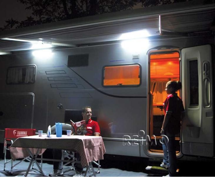 Eclairage extérieur LED 12V au-dessus de la porte d'entrée, Éclairage  store camping car, Store camping-car, Accessoires Camping-car