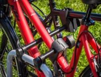 Abschliessbarer Rahmenhalter für Fahrradträger