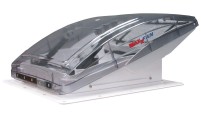 Airxcel Maxxfan Deluxe Roof Hood / Système de ventilation 12 V 40 x 40 cm clair